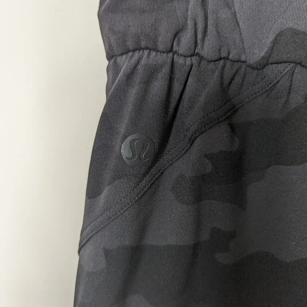Lululemon Keep Moving Pant 7/8 High- RiseIncognito Camo Multi Grey | Size 4 - Picture 9 of 11